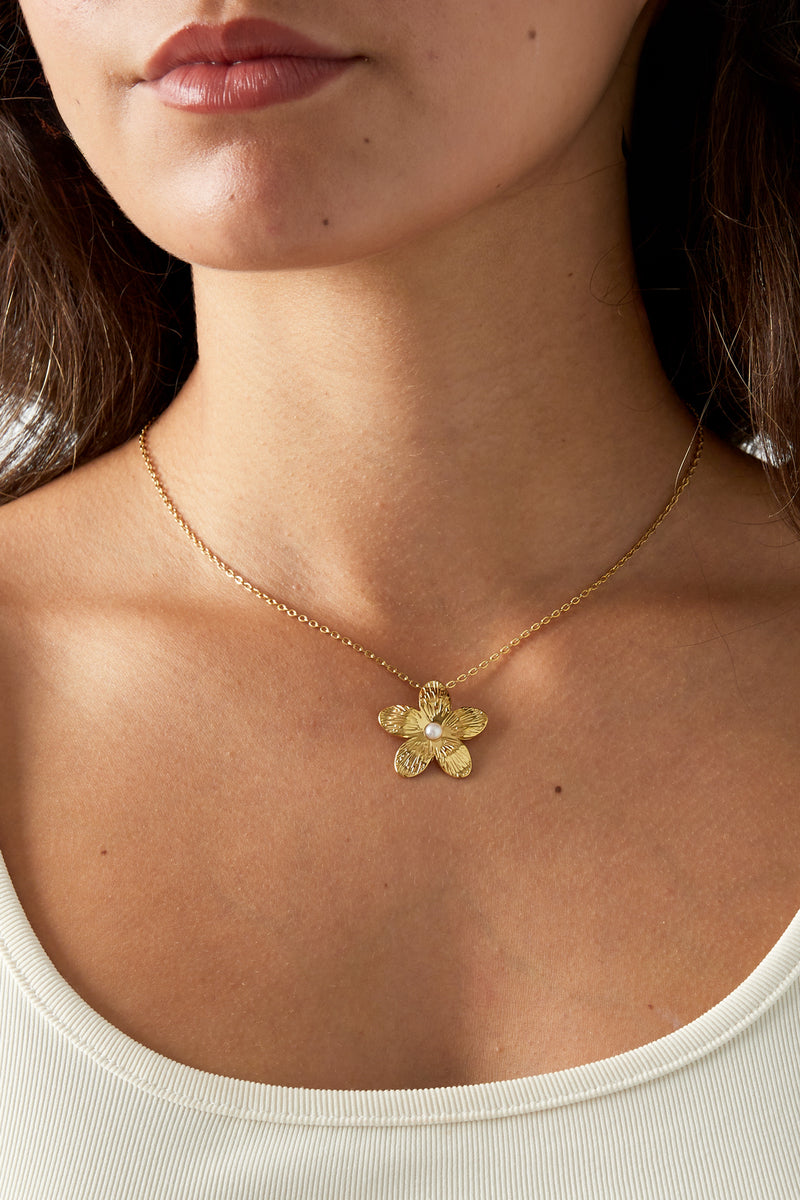 Blossom necklace
