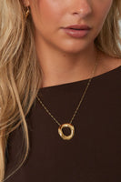 Pendant circle necklace