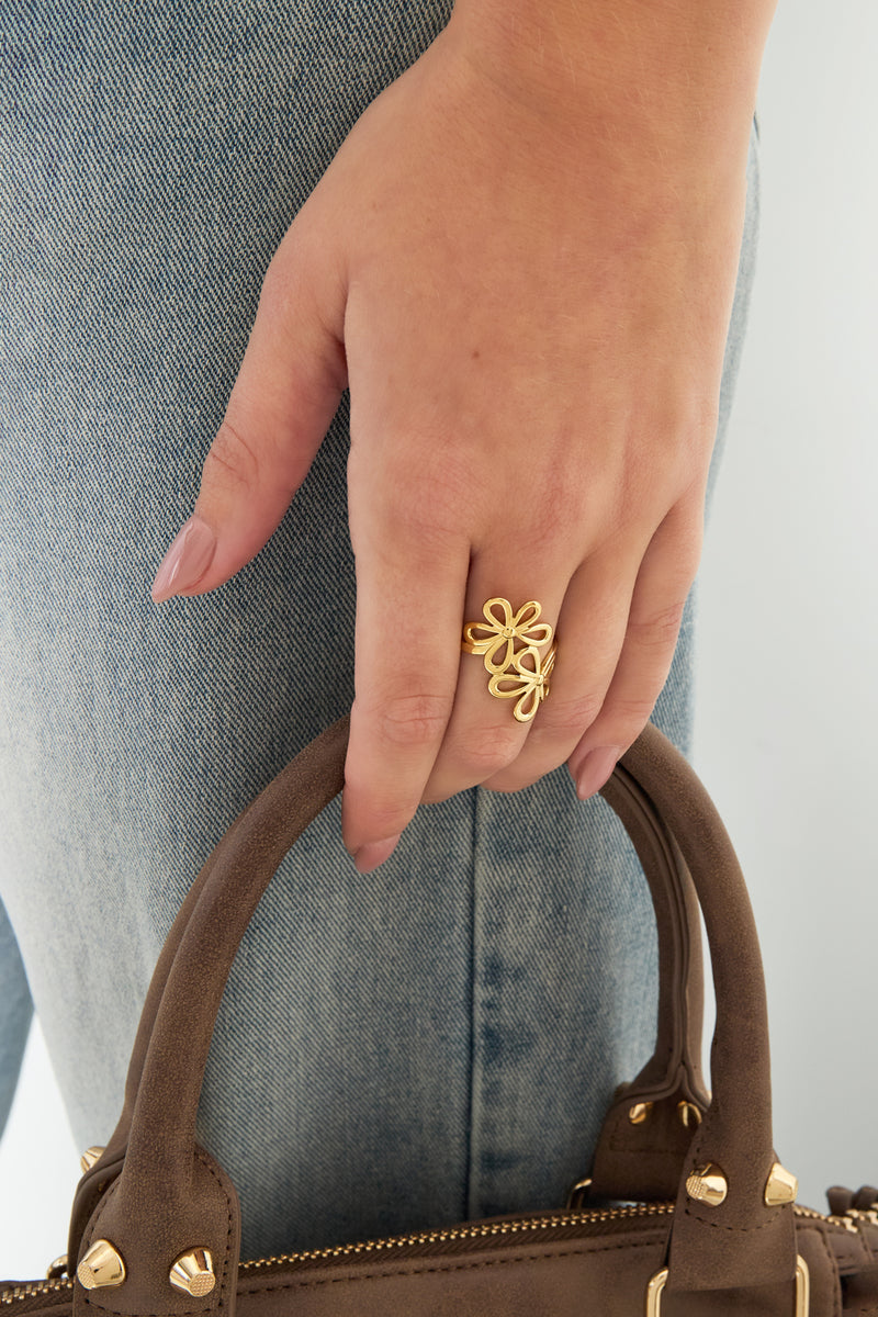 Flower ring